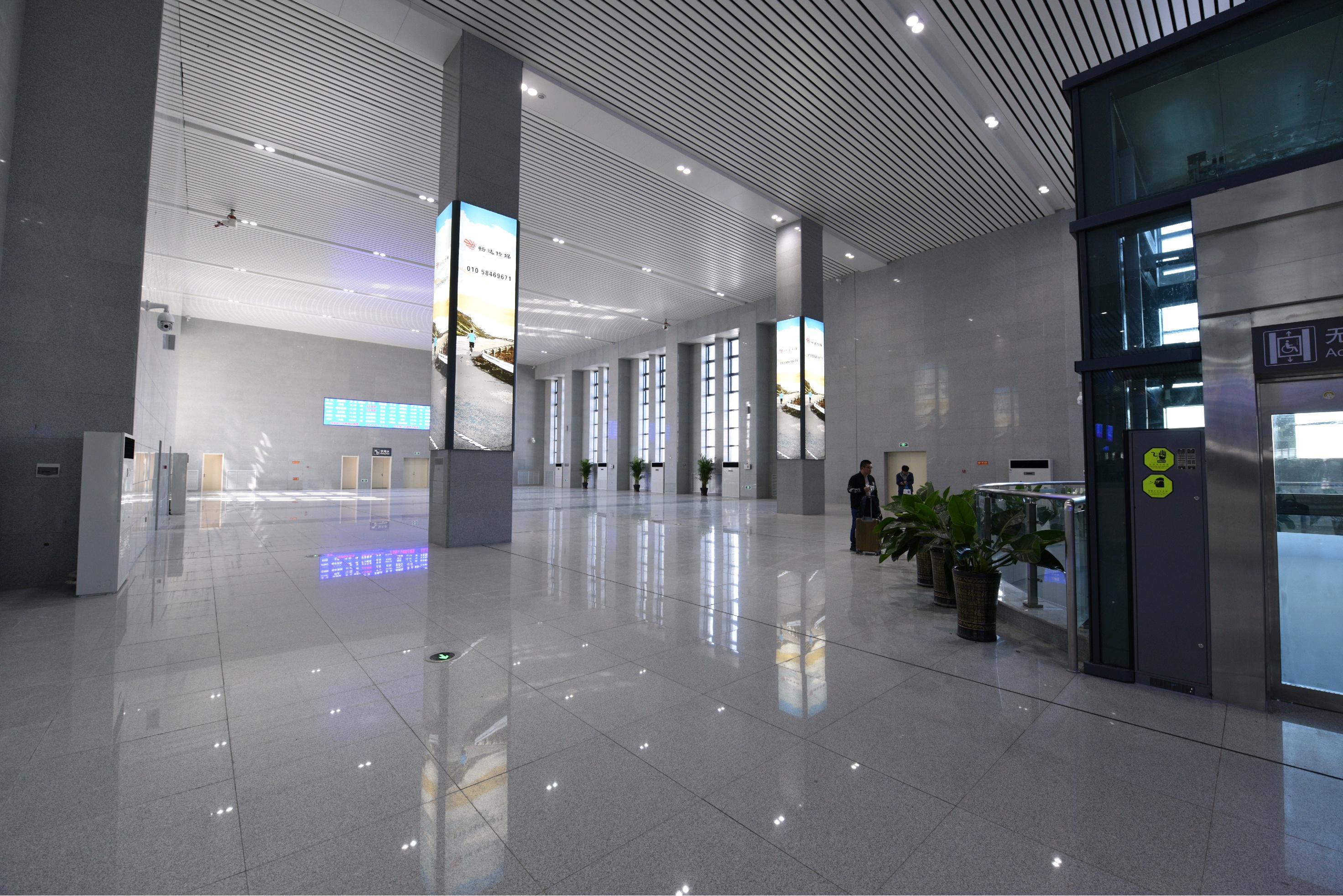 佳木斯火车站(佳木斯火车站在哪个区)